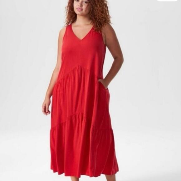 Universal Standard Dresses & Skirts - NWT Universal Standard Tiered Cupro Maxi
Dress in Red